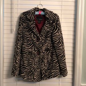 Daytrip Women’s Medium Jacket - Faux fur Zebra